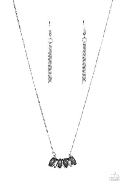 Deco Decadence - Silver Dainty Paparazzi Necklace